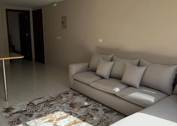 Pool View 1br Self Check In&wi-fi Apartment *