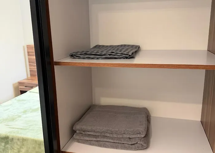 Pool View 1br Self Check In&wi-fi Apartment